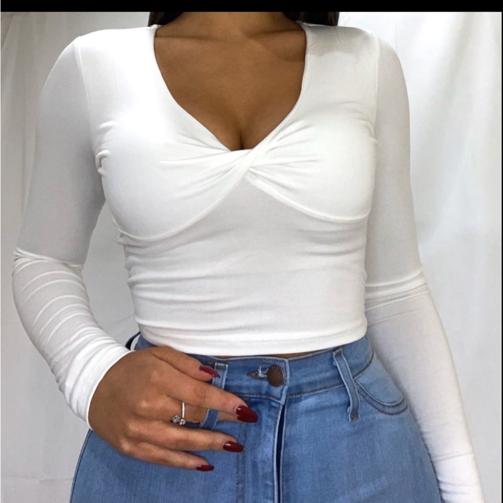 twist long sleeve